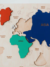 Last inn bildet i Galleri-visningsprogrammet, World Map Puzzle: FORHÅNDSBESTILLING