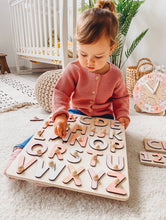 Last inn bildet i Galleri-visningsprogrammet, Alphabet Puzzle