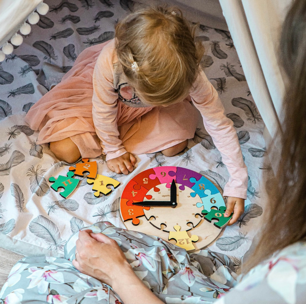 Montessori Toy Clock- FORHÅNDSBESTILLING